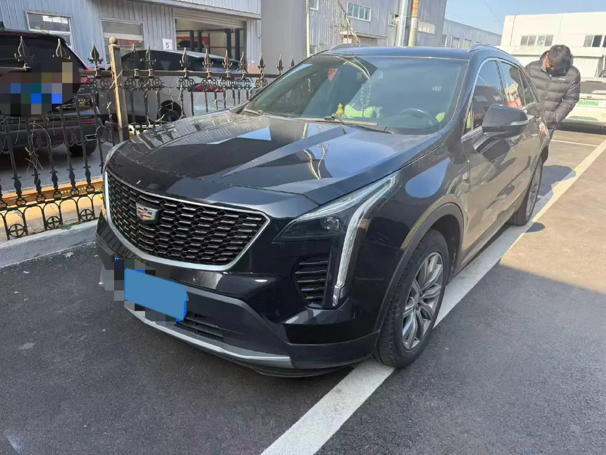 2020 Cadillac XT4 2.0T 241HP L4 9AT
