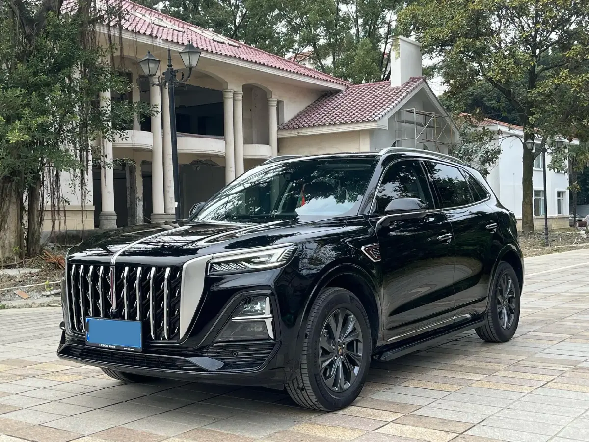 2023 HongQi HS5 2.0T 252HP L4 8AT
