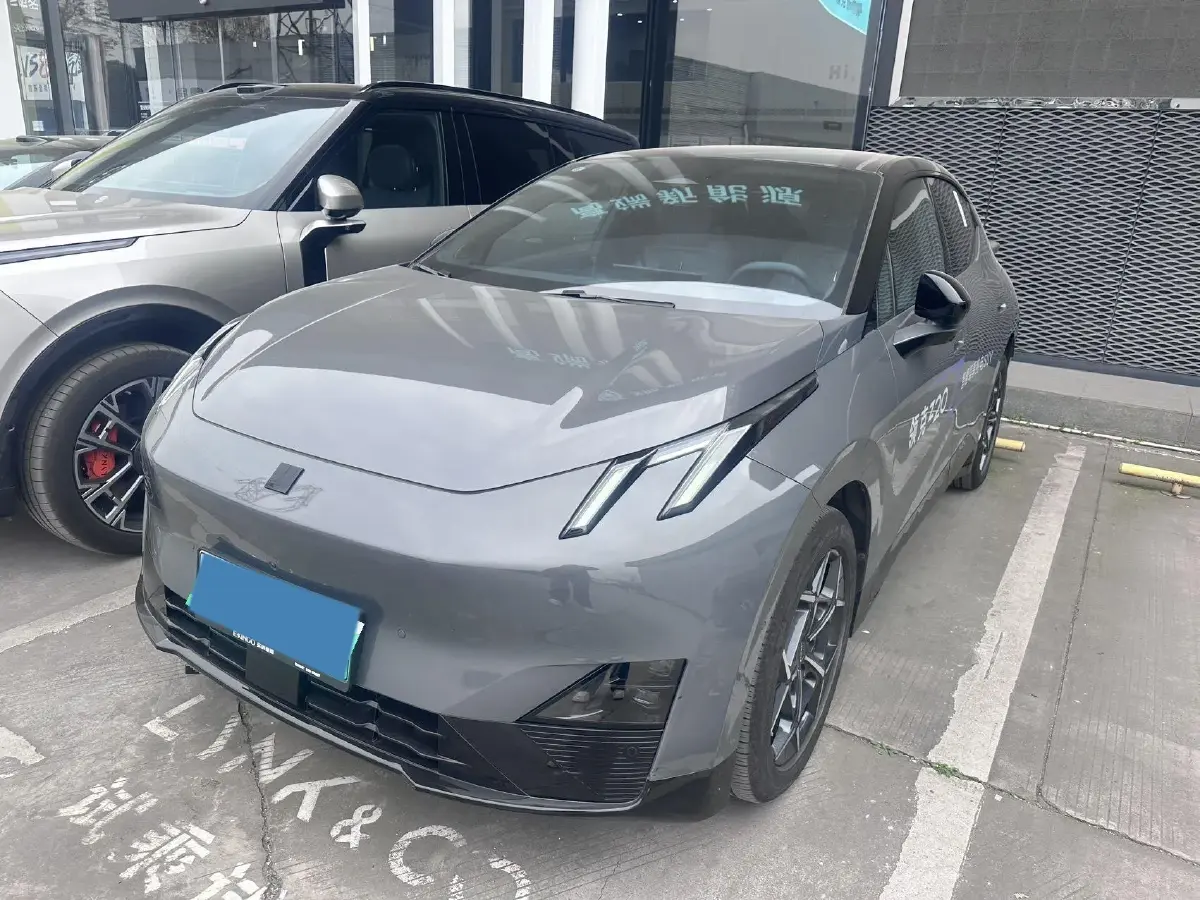 2025 Dongfeng Z9 2.0T 258HP L4 8AT