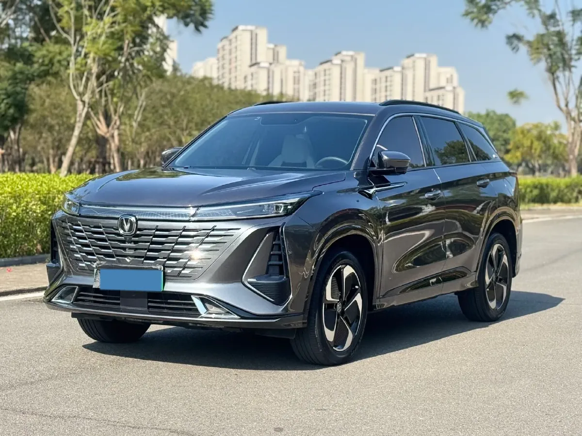 2023 ChangAn CS75 Plus iDD 1.5T 170HP L4 6TCT PHEV 28.39KWH,autocango,china used car exporter,china ev exporter,chinese used car exporter,chinese used ev exporter