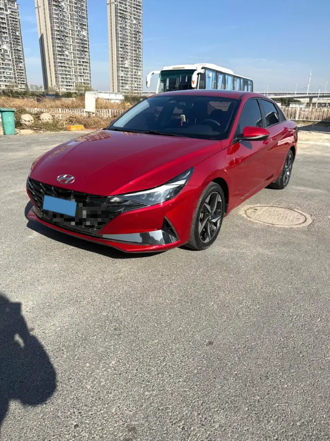 2022 Hyundai Elantra 1.5L 115HP L4 CVT