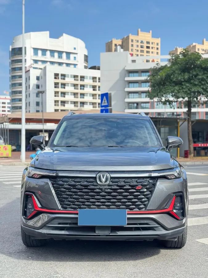2021 ChangAn CS35 Plus 1.4T 160HP L4 7DCT,autocango,china used car exporter,china ev exporter,chinese used car exporter,chinese used ev exporter