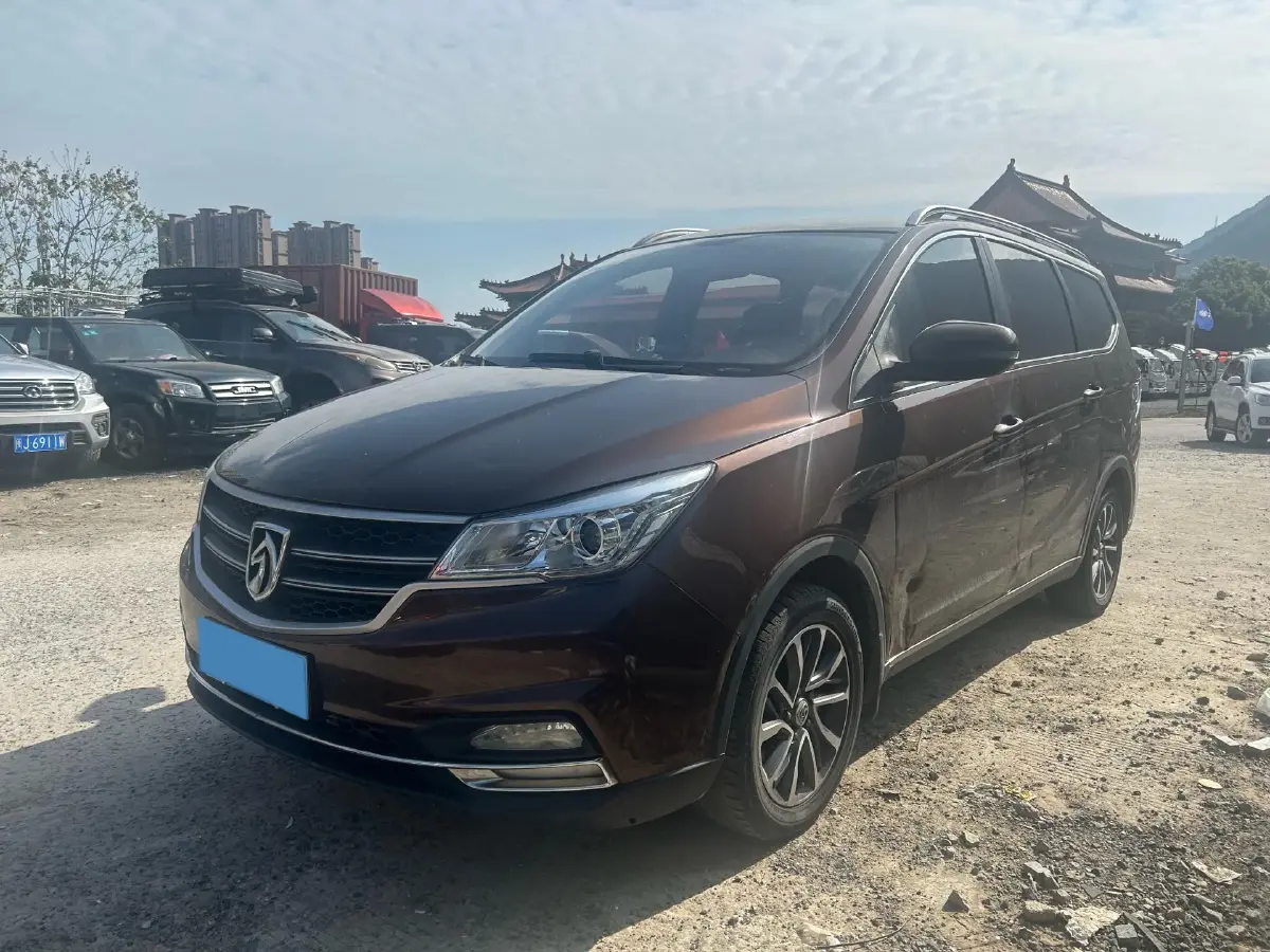 2018 BaoJun 530 1.5T 150HP L4 6MT