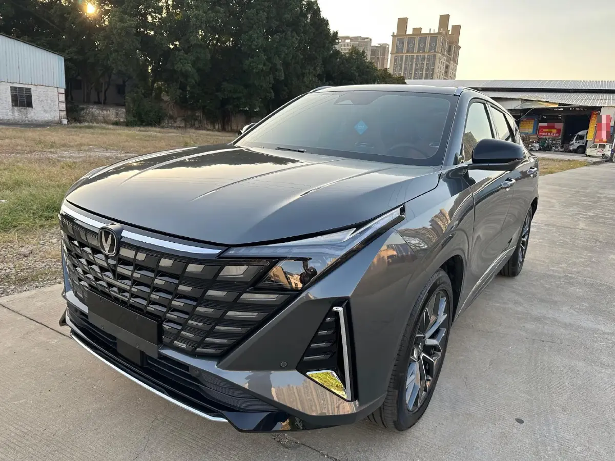 2025 ChangAn UNI-Z 1.5T 188HP L4 7DCT