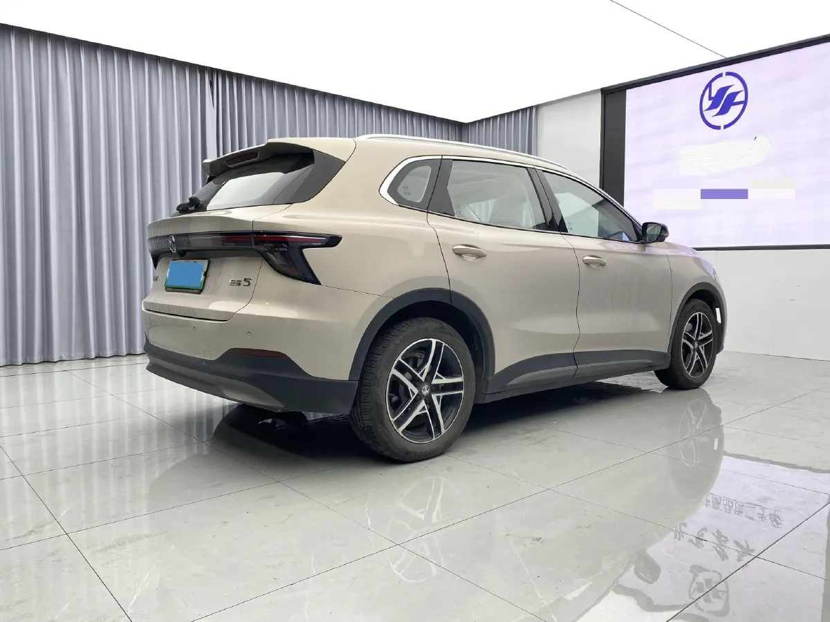 2025 MG MG ES5 BEV 62.2KWH,autocango,china used car exporter,china ev exporter,chinese used car exporter,chinese used ev exporter