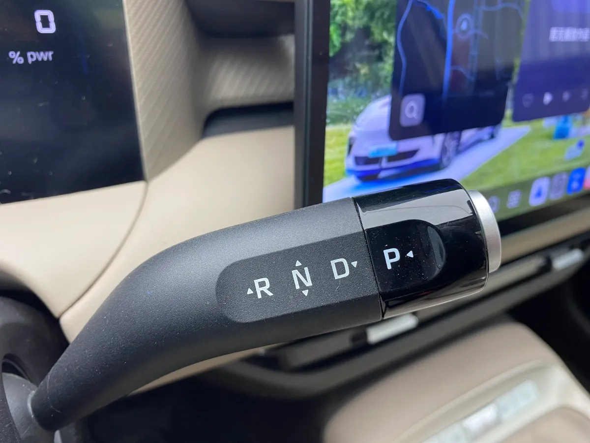 2025 MG MG ES5 BEV 62.2KWH,autocango,china used car exporter,china ev exporter,chinese used car exporter,chinese used ev exporter