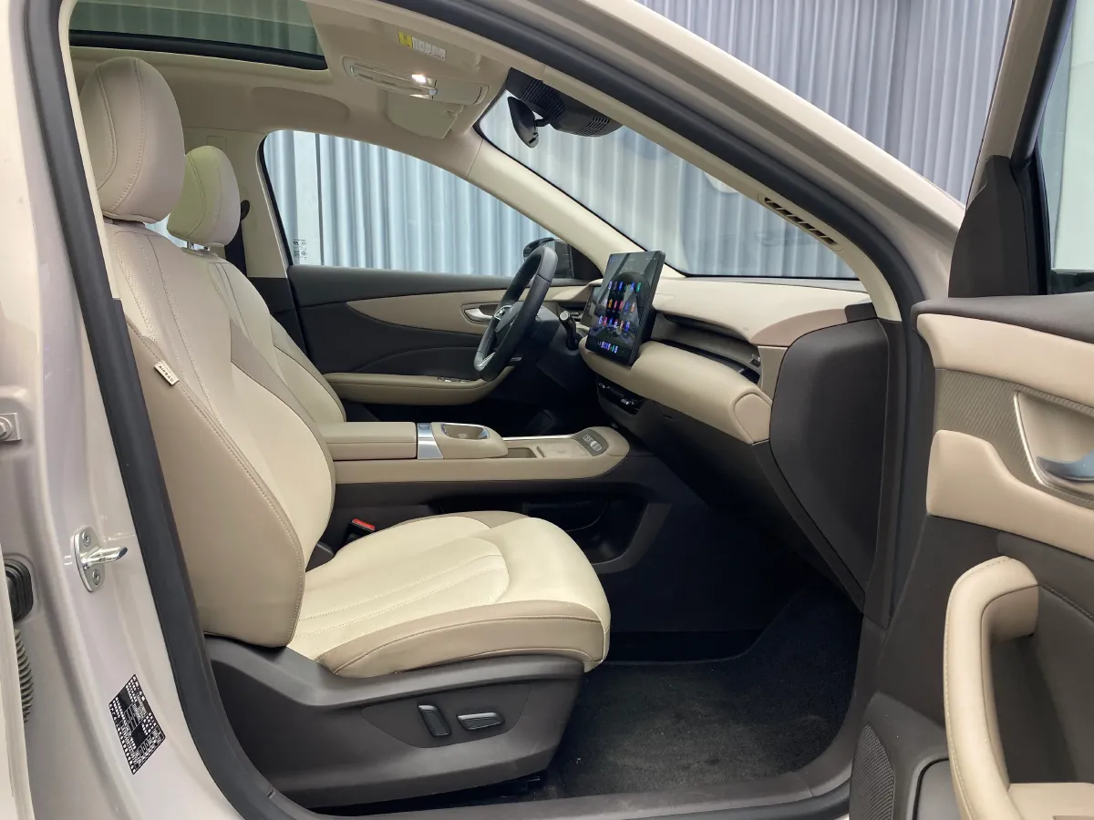 2025 MG MG ES5 BEV 62.2KWH,autocango,china used car exporter,china ev exporter,chinese used car exporter,chinese used ev exporter