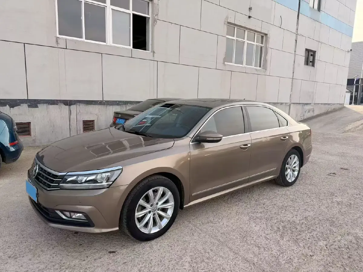 2017 Volkswagen Passat 1.8T 180HP L4 7DCT