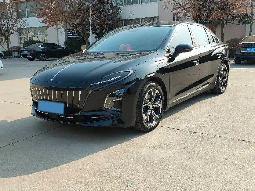 2023 HongQi E-QM5 BEV 54KWH