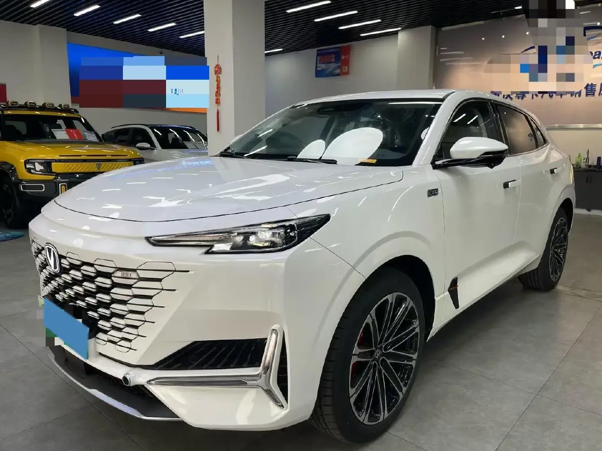 2024 ChangAn UNI-K iDD 1.5T 170HP L4 6TCT PHEV 28.4KWH