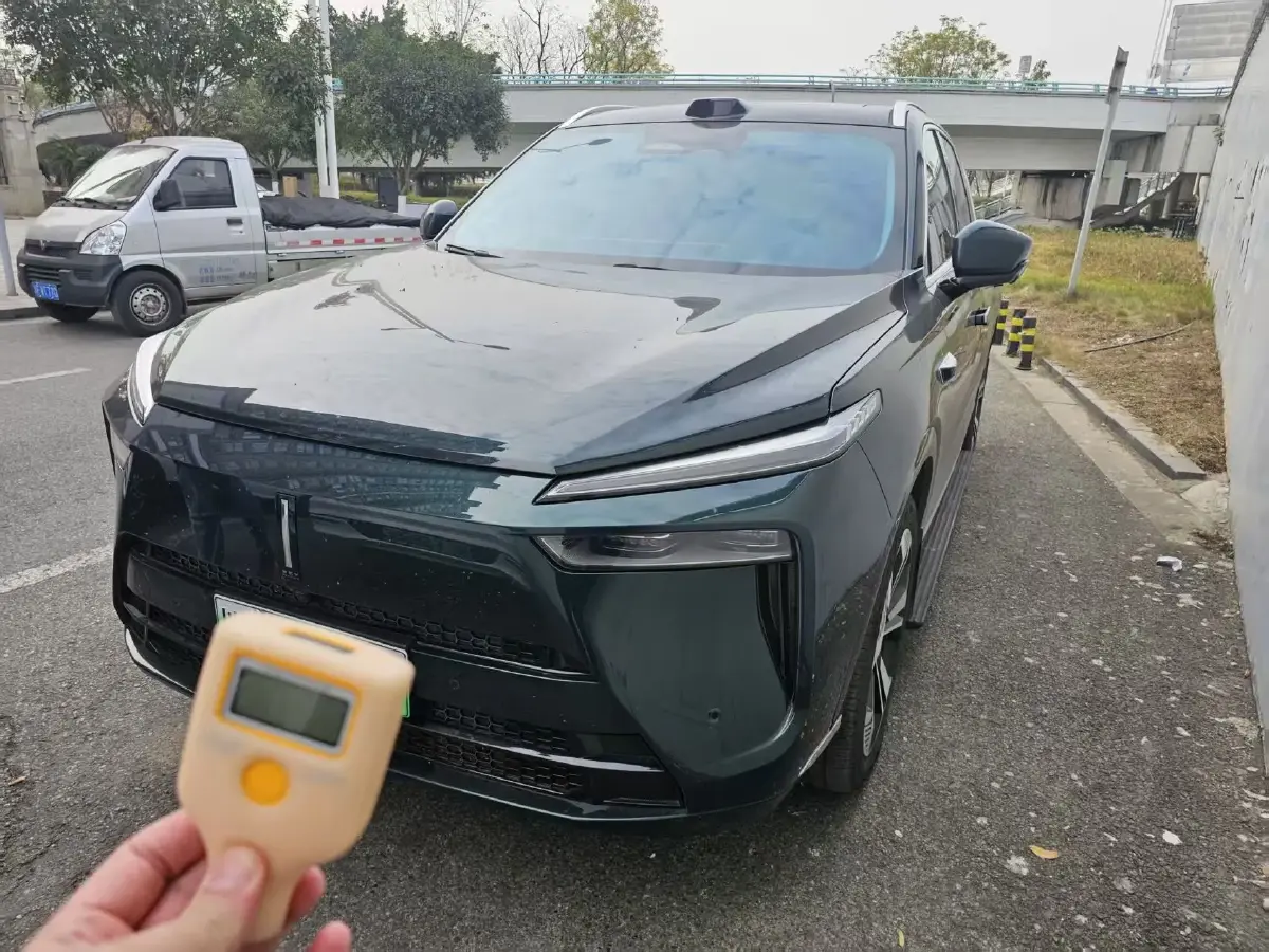 2025 WEY BlueMountain 1.5T 170HP L4 4DHT PHEV 44.5KWH