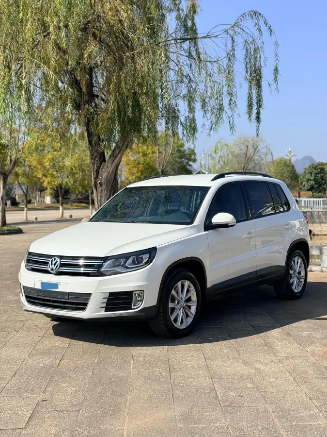 2016 Volkswagen Touran 1.4T 150HP L4 7DCT