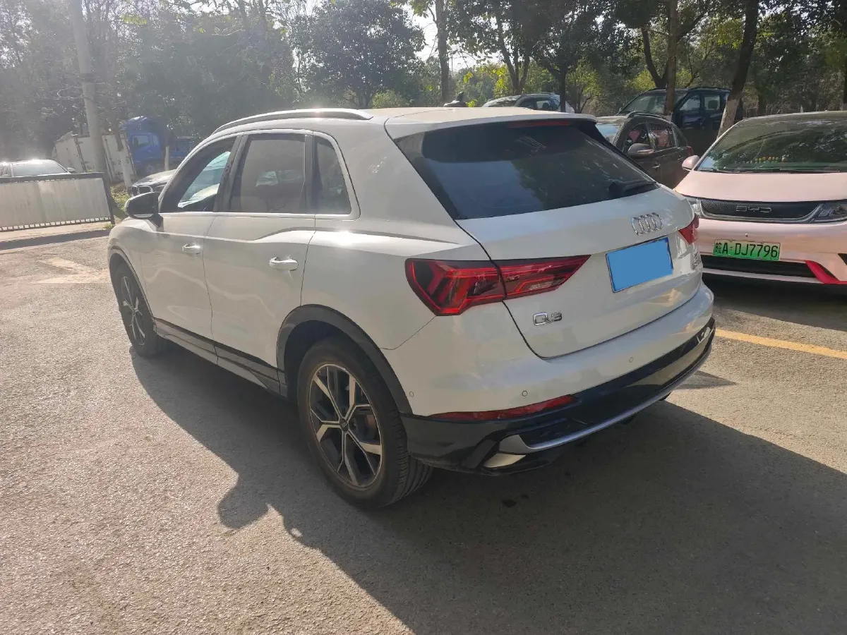 2024 Audi Q3 1.5T 160HP L4 7DCT,autocango,china used car exporter,china ev exporter,chinese used car exporter,chinese used ev exporter