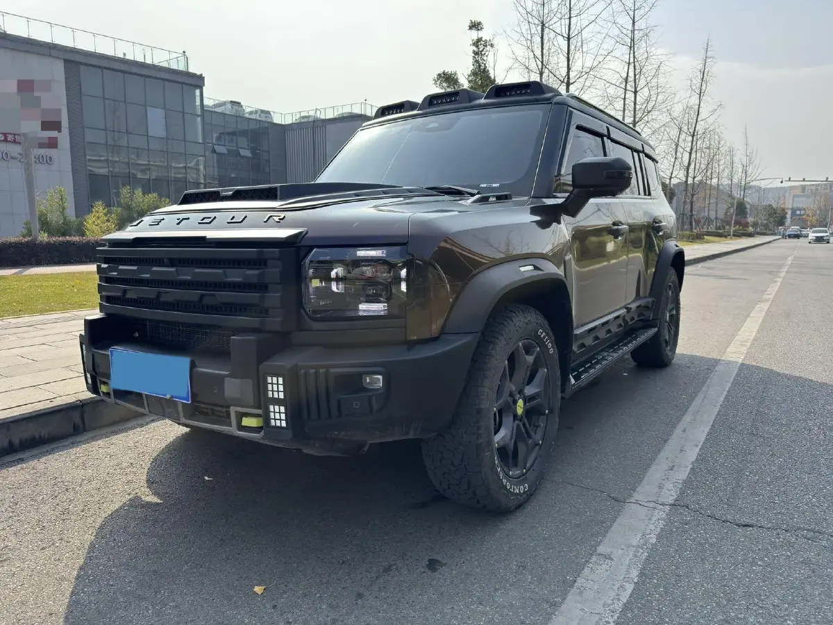 2023 Jetour Traveller 2.0T 254HP L4 7DCT