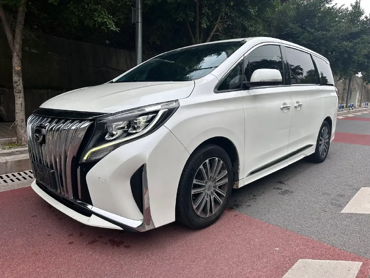 2021 GAC Trumpchi M8 2.0T 252HP L4 8AT