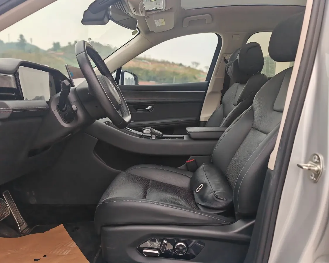 2022 JMC YuHu 7 2.0T 141HP L4 8AT,autocango,china used car exporter,china ev exporter,chinese used car exporter,chinese used ev exporter