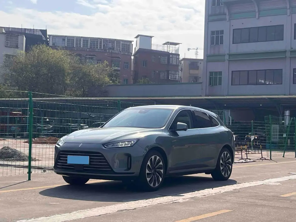 2022 Isuzu Mu-X 2.0T 220HP L4 8AT