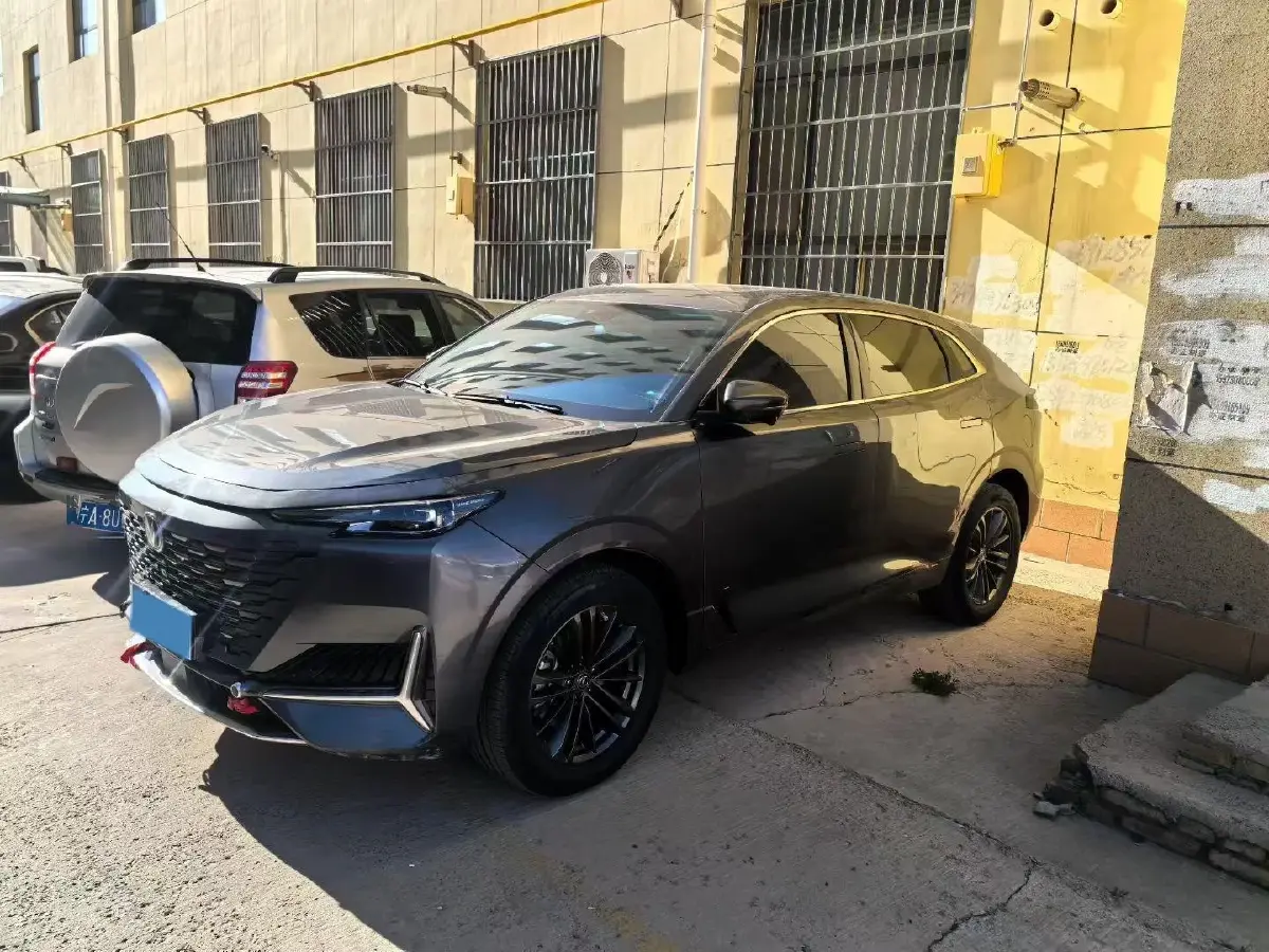 2024 ChangAn UNI-K 2.0T 233HP L4 8AT