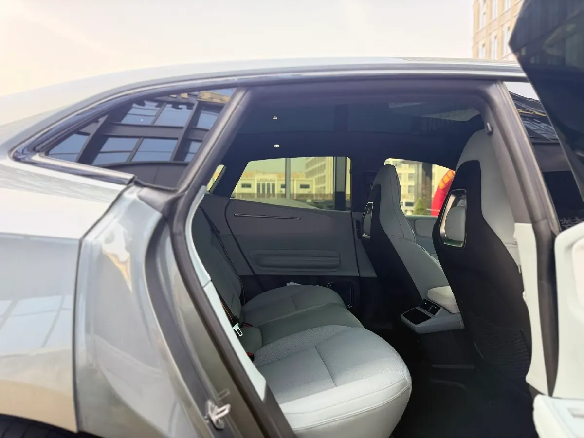 2023 Polestar 4 BEV 100KWH,autocango,china used car exporter,china ev exporter,chinese used car exporter,chinese used ev exporter