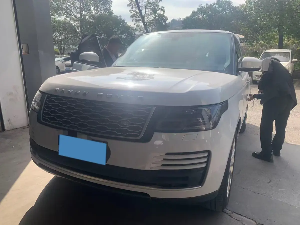 2022 Land Rover Range Rover 3.0T 360HP L6 8AT