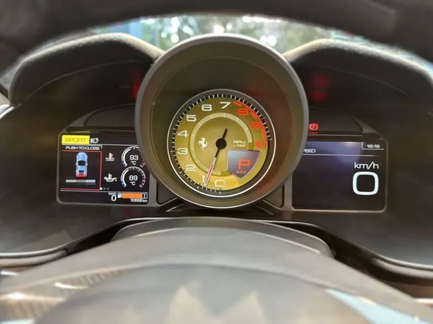 2021 Ferrari Portofino 3.9T 620HP V8 8DCT,autocango,china used car exporter,china ev exporter,chinese used car exporter,chinese used ev exporter