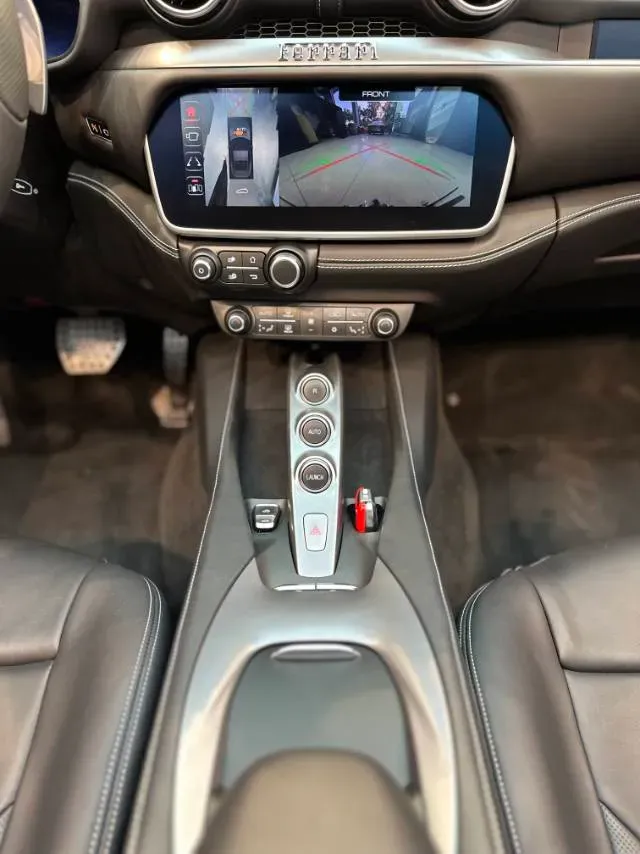 2021 Ferrari Portofino 3.9T 620HP V8 8DCT,autocango,china used car exporter,china ev exporter,chinese used car exporter,chinese used ev exporter