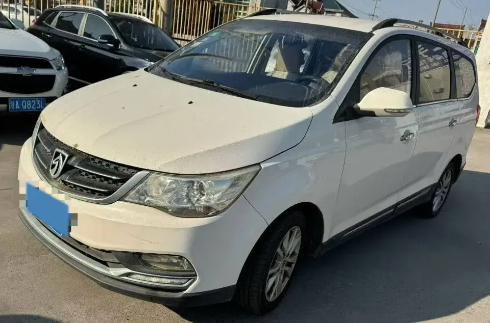 2016 BaoJun 730 1.5L 112HP L4 5MT