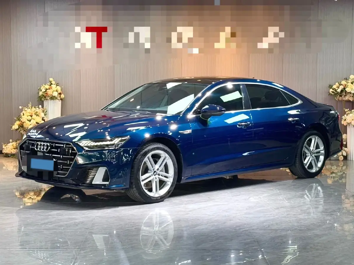 2024 Audi A7L 2.0T 245HP L4 7DCT