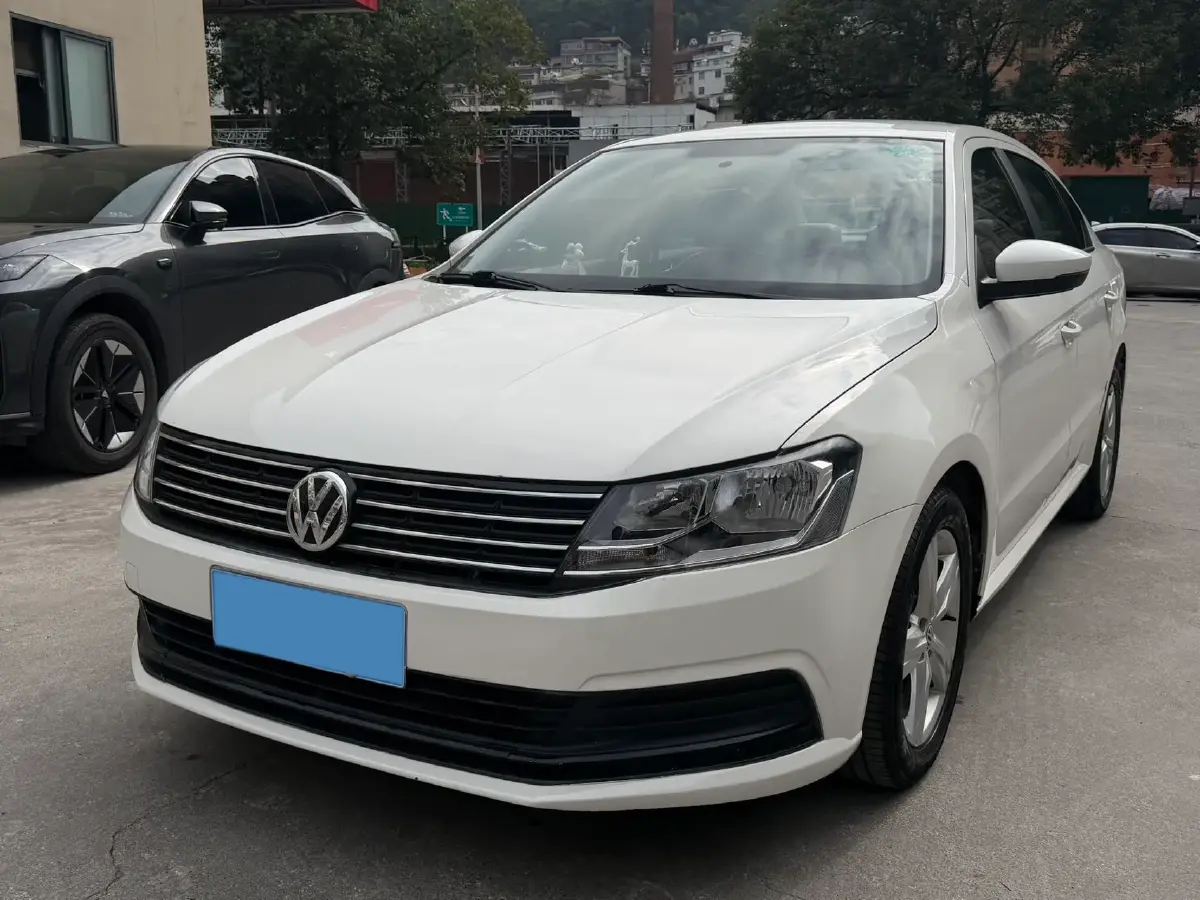 2017 Volkswagen Lavida 1.6L 110HP L4 6AT
