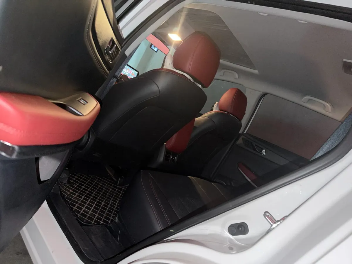 2022 ChangAn CS75 1.5T 180HP L4 6MT,autocango,china used car exporter,china ev exporter,chinese used car exporter,chinese used ev exporter