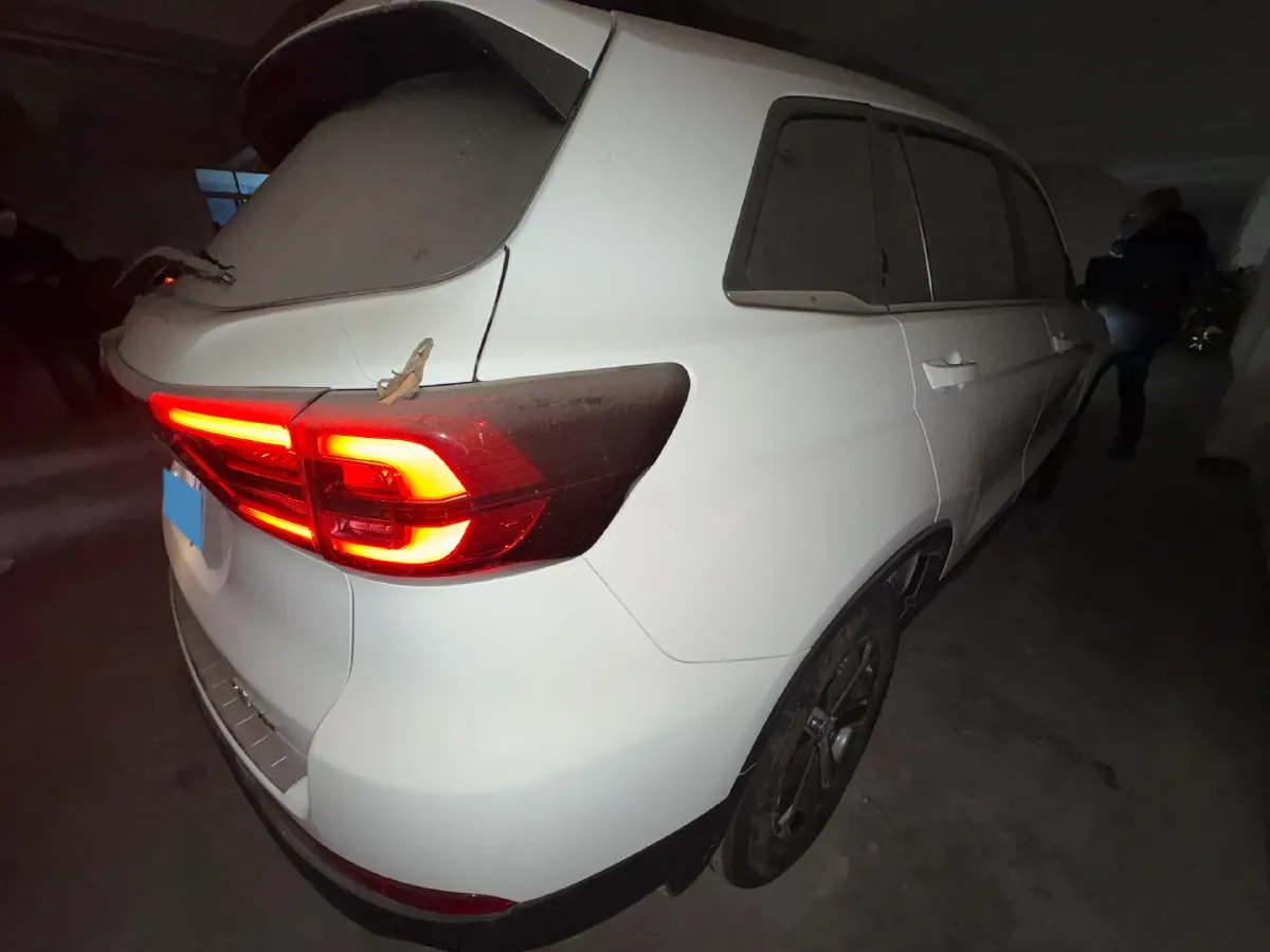 2022 ChangAn CS75 1.5T 180HP L4 6MT,autocango,china used car exporter,china ev exporter,chinese used car exporter,chinese used ev exporter