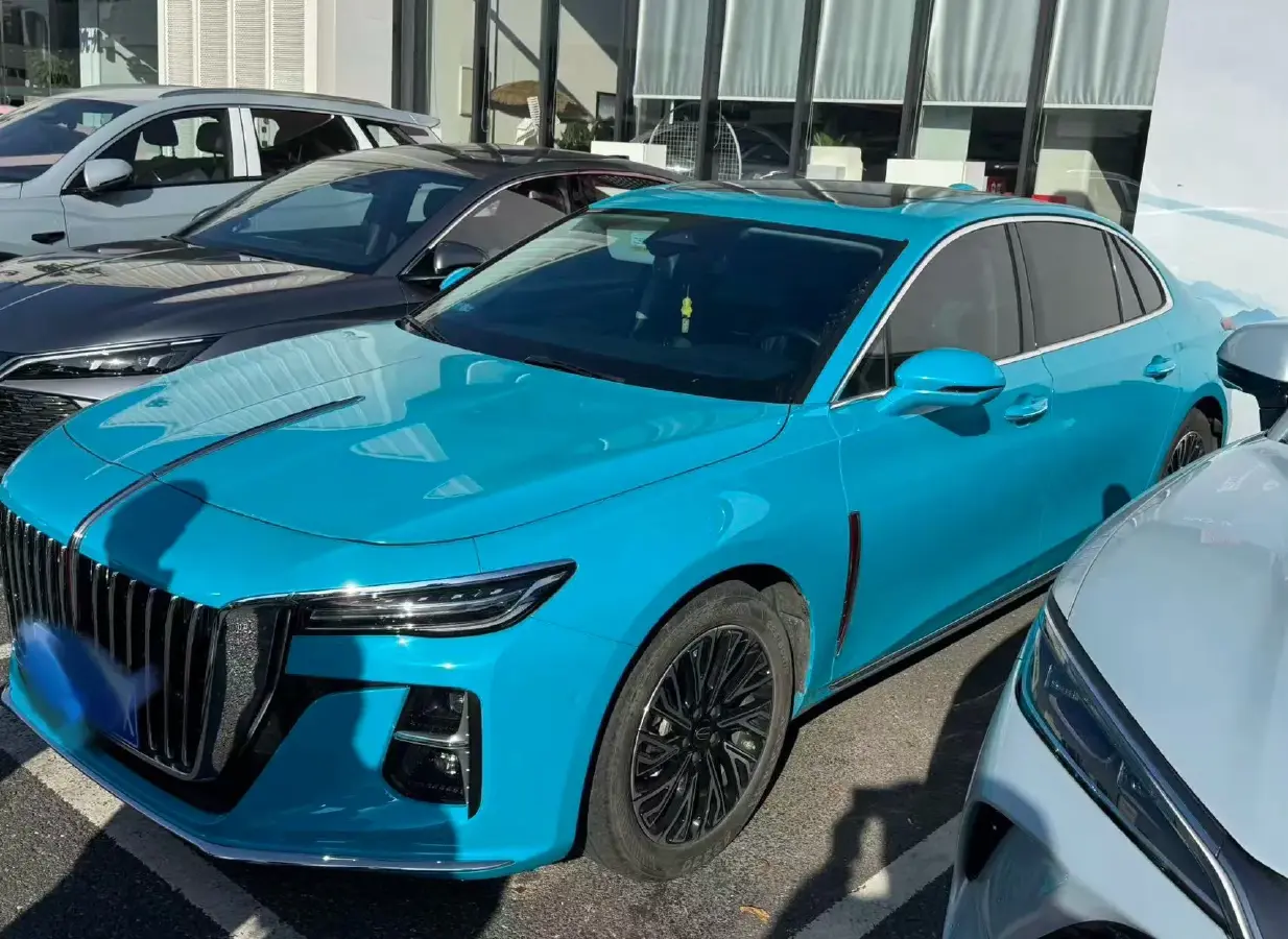 2024 HongQi H5 2.0T 224HP L4 8AT