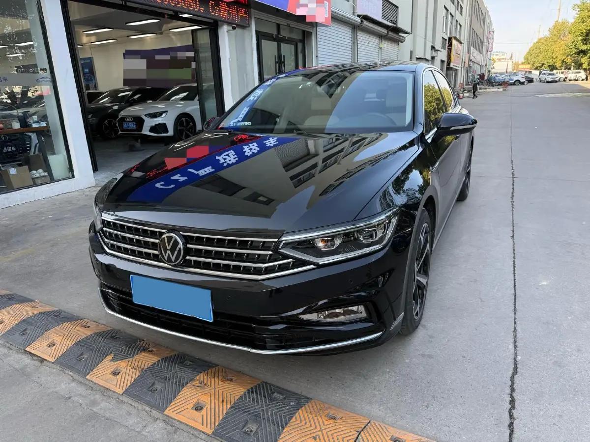 2023 Volkswagen Magotan 2.0T 186HP L4 7DCT