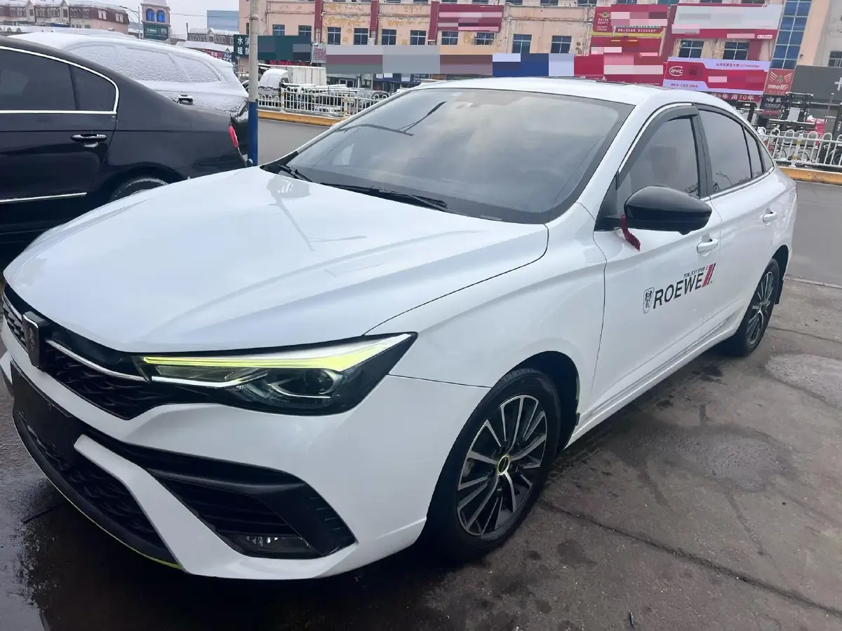 2021 Roewe i5 1.5L 120HP L4 CVT