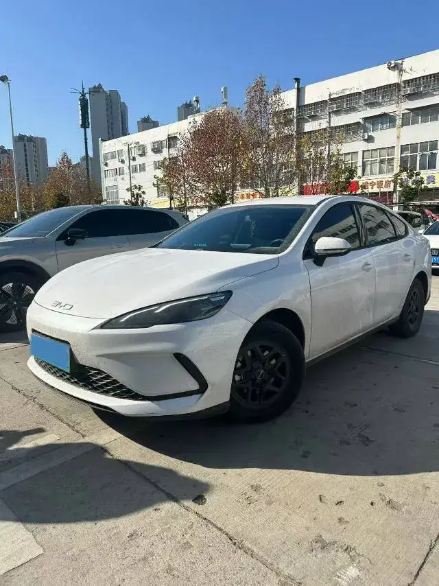 2026 BYD Seal05 DM-i 1.5L 101HP L4 E-CVT PHEV