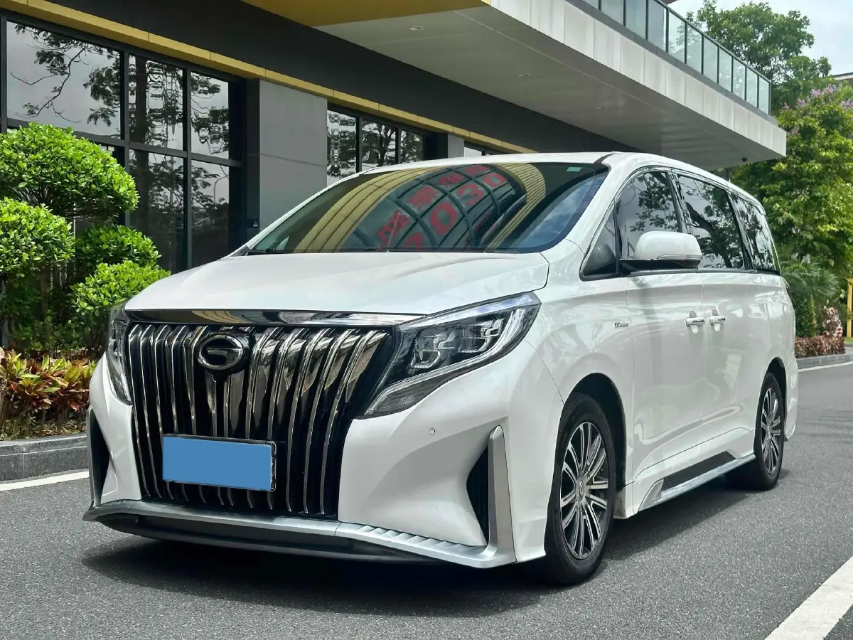 2021 GAC Trumpchi M8 2.0T 252HP L4 8AT