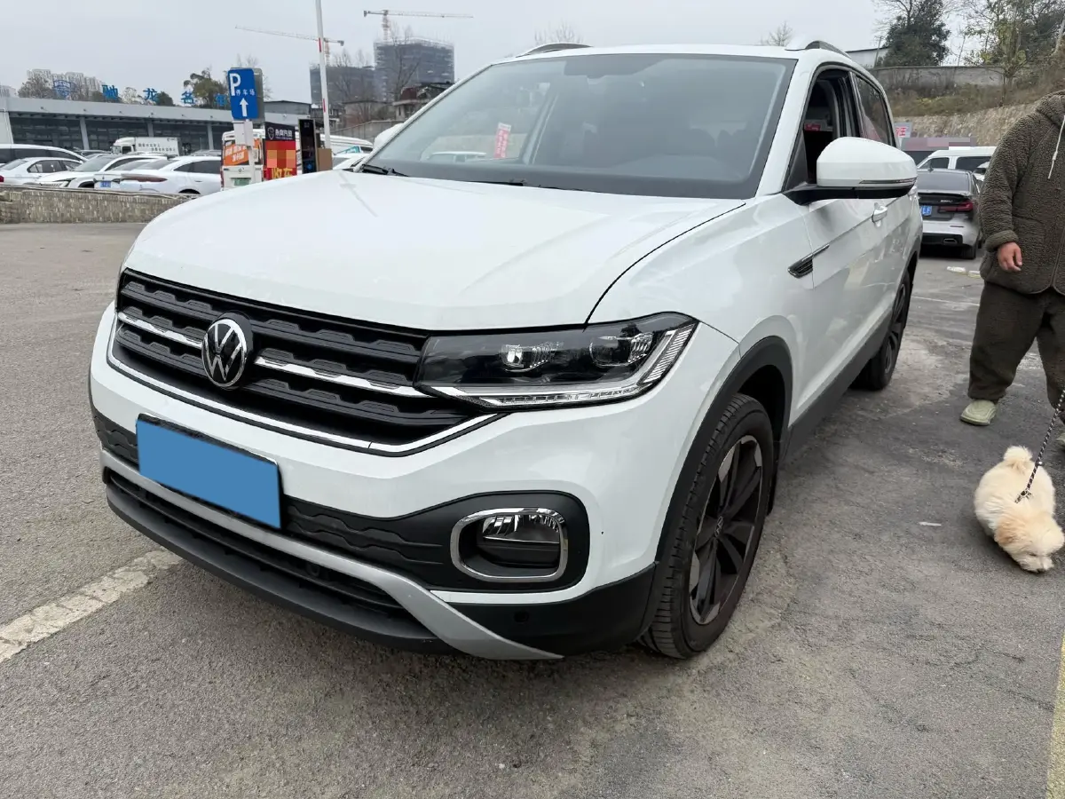 2021 Volkswagen Tacqua 1.2T 116HP L4 7DCT