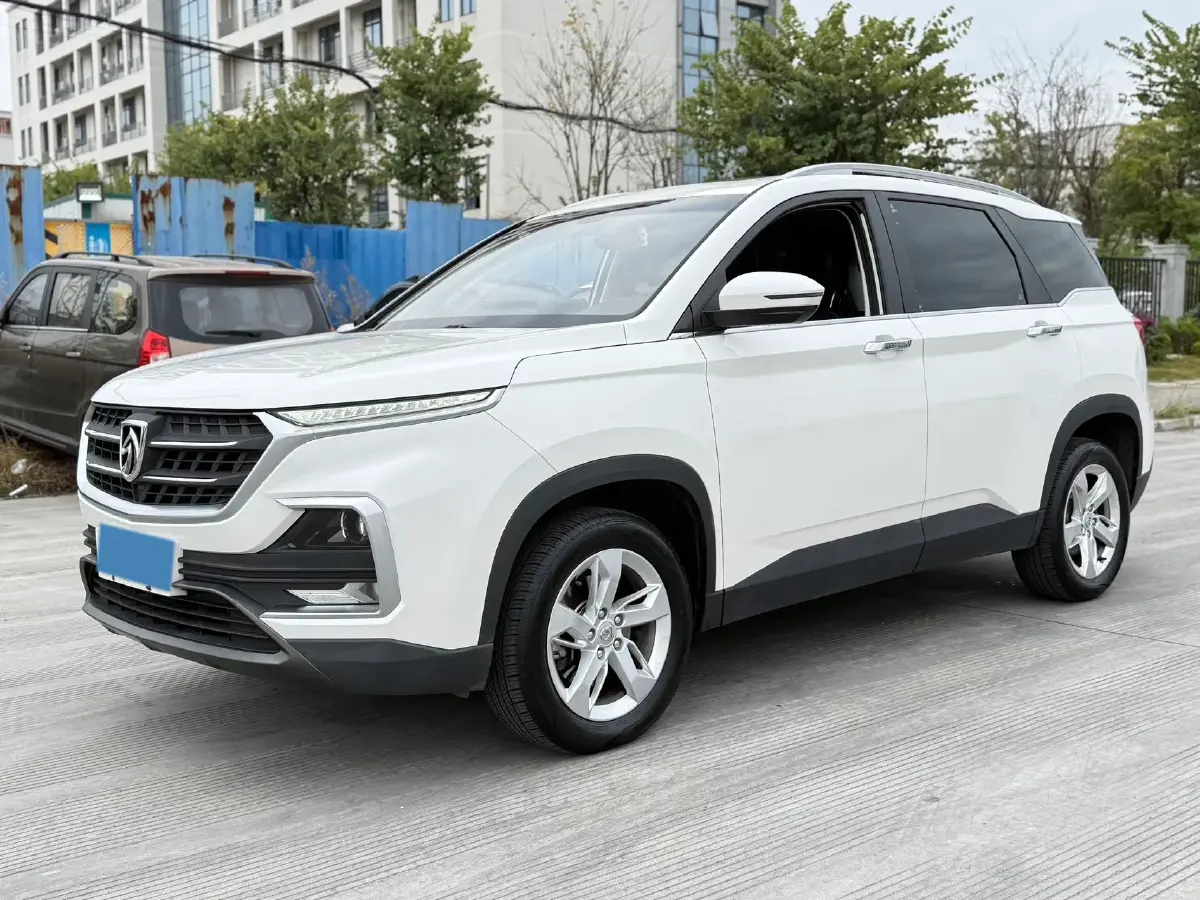 2019 BaoJun 530 1.5T 150HP L4 6MT