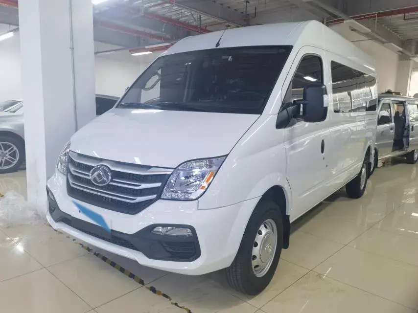 2024 MAXUS XinTu V80 2.0T 147HP L4 6MT