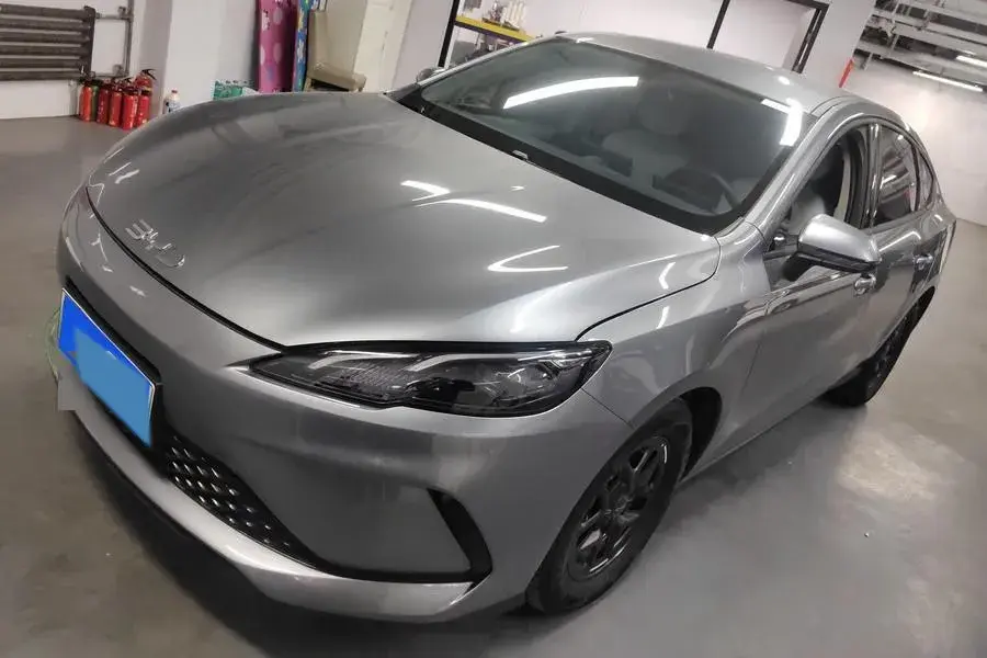 2025 BYD Seal05 DM-i 1.5L 101HP L4 E-CVT PHEV 7.68KWH