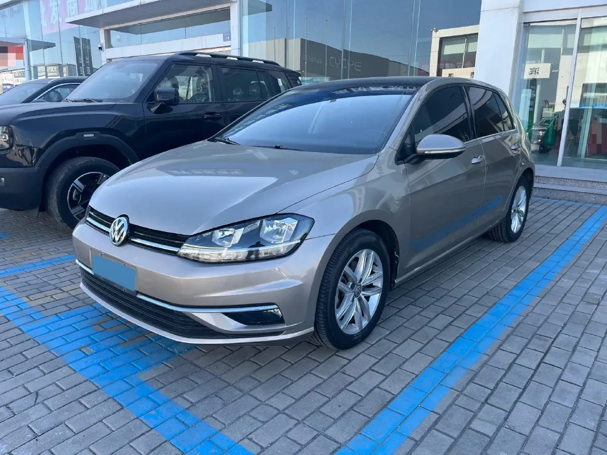 2019 Brilliance Auto V7 1.8T 231HP L4 7DCT,autocango,china used car exporter,china ev exporter,chinese used car exporter,chinese used ev exporter