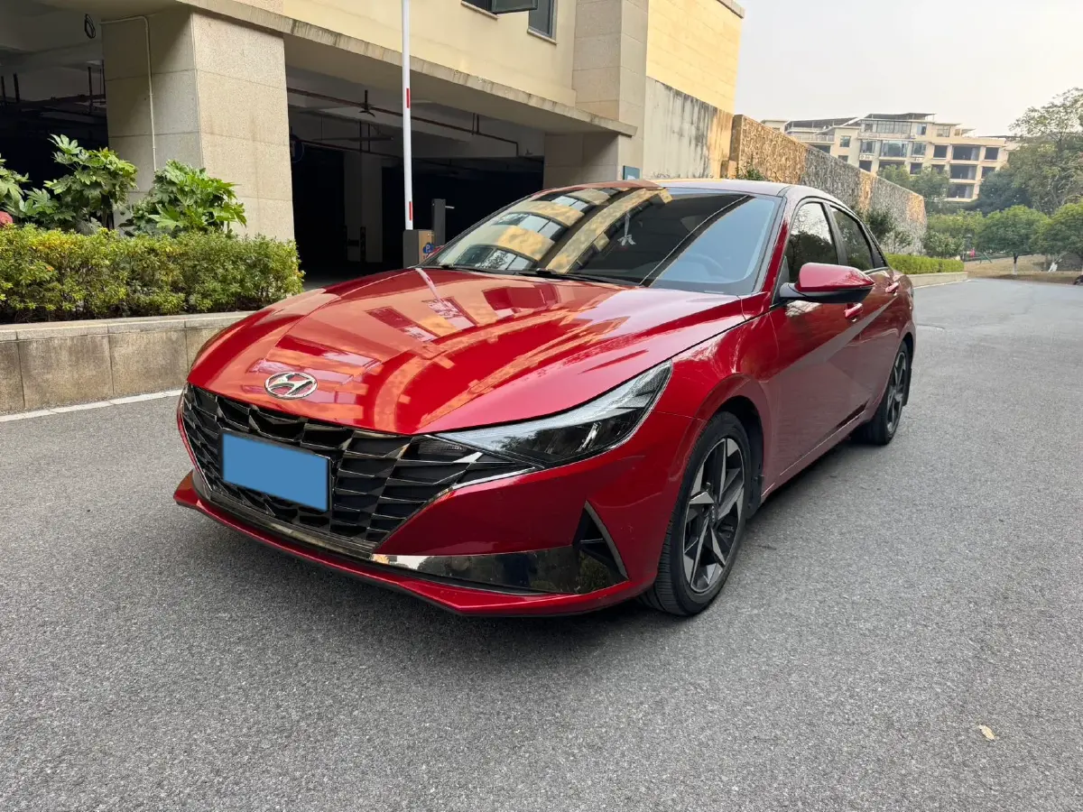 2022 Hyundai Elantra 1.5L 115HP L4 CVT