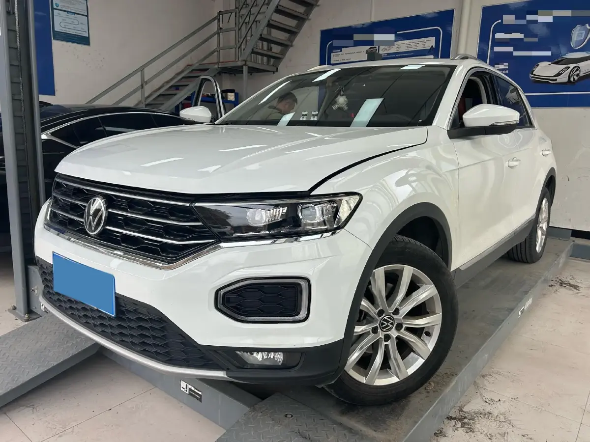 2022 Volkswagen T-Roc 1.4T 150HP L4 7DCT