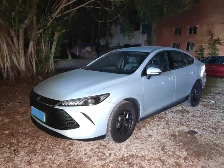 2025 BYD Qin Plus 1.5L 101HP L4 E-CVT PHEV