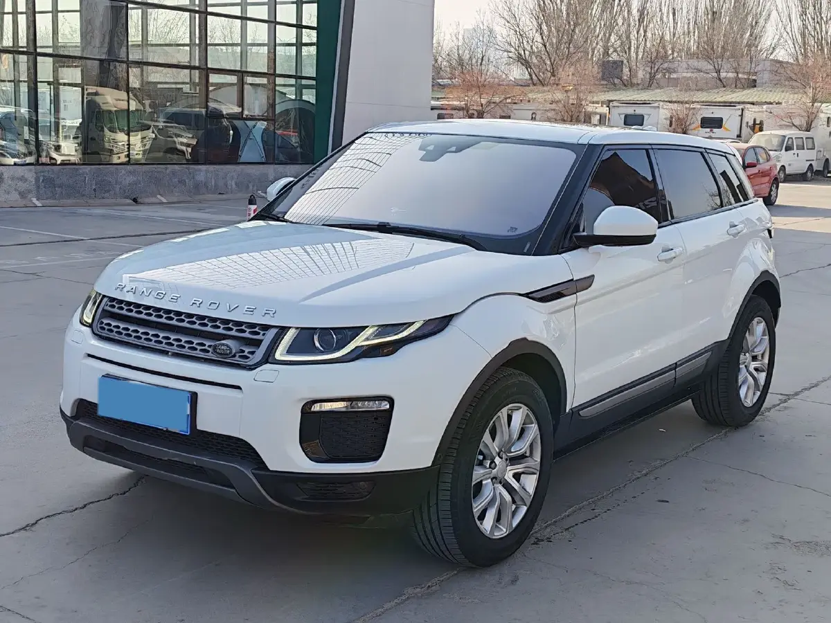 2018 Land Rover Range Rover Evoque 2.0T 241HP L4 9AT