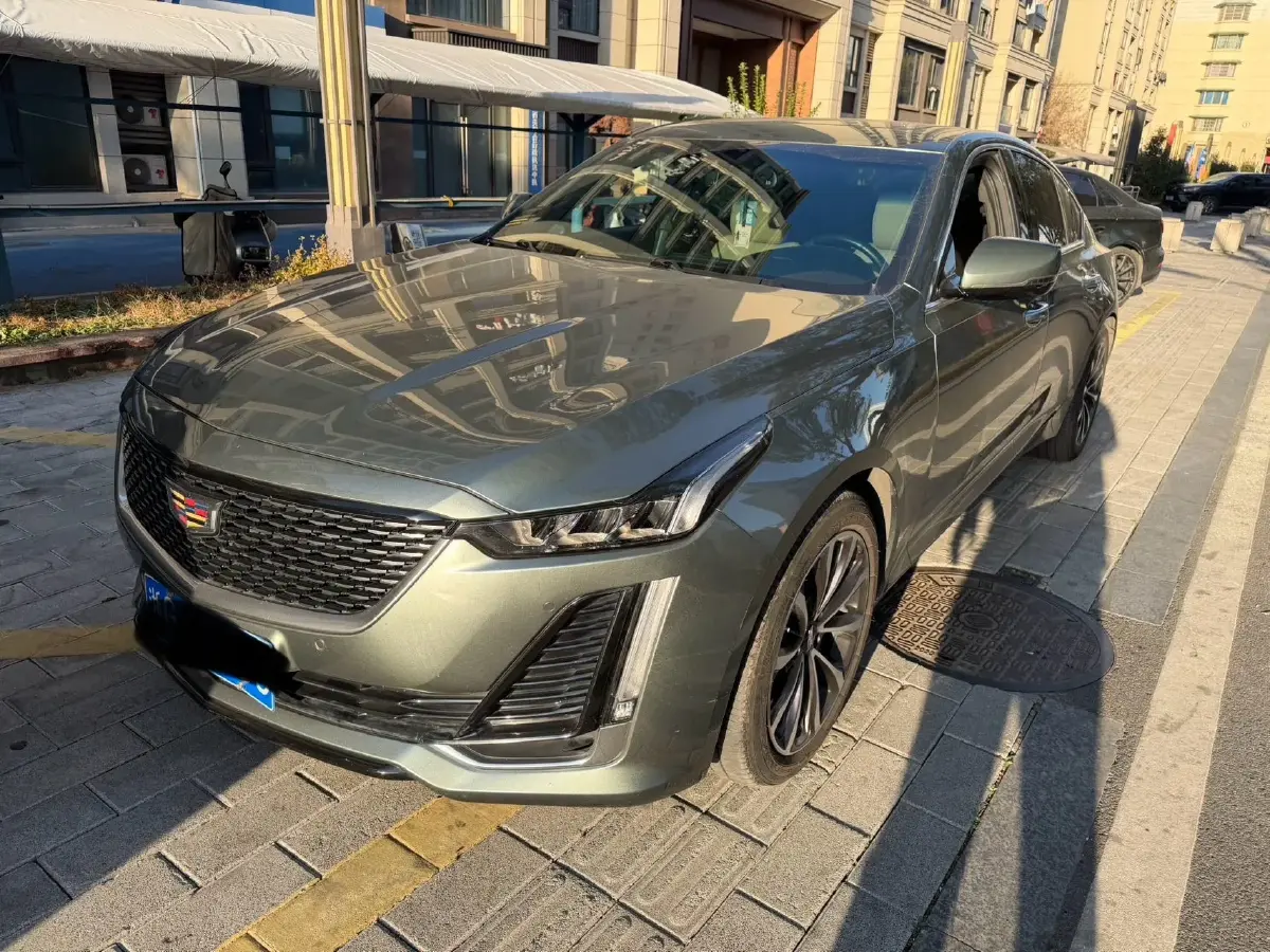 2021 Cadillac CT5 2.0T 237HP L4 10AT