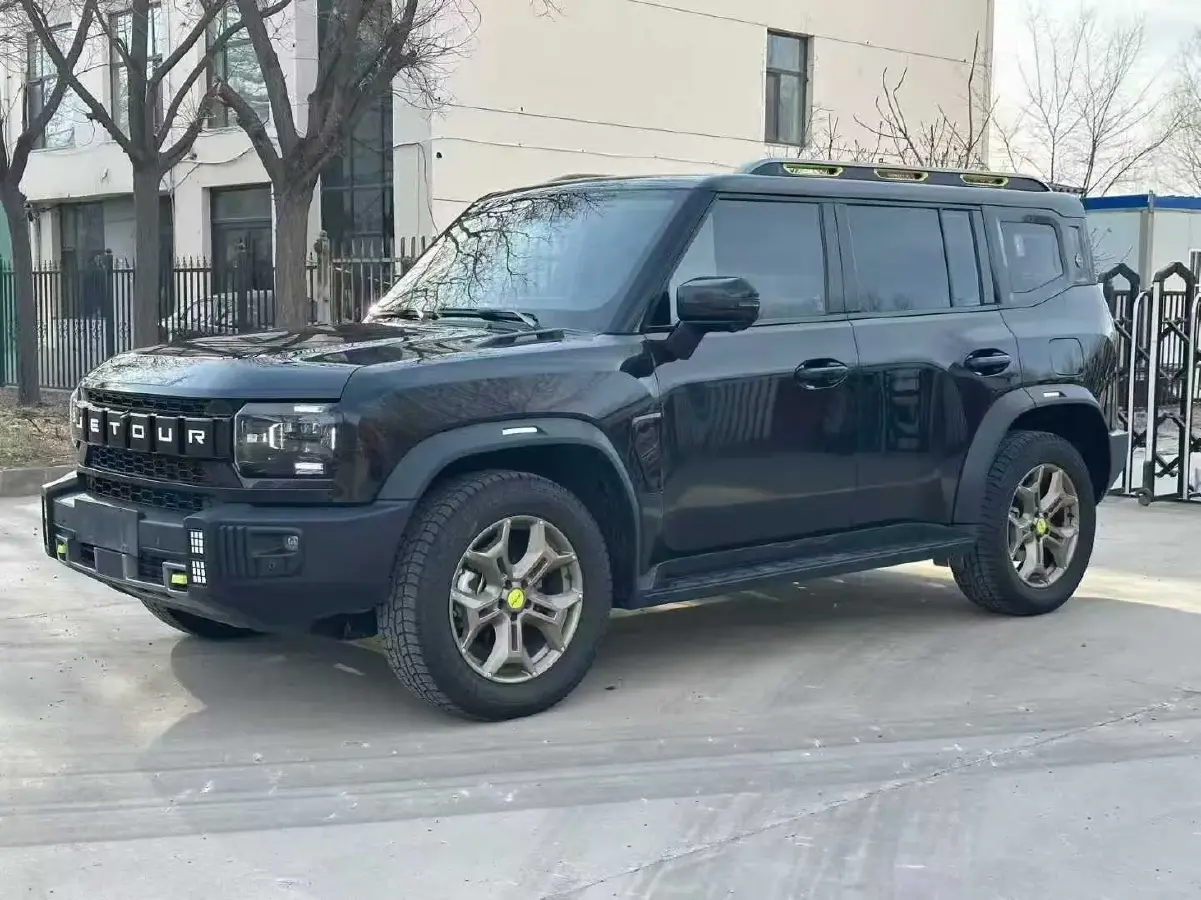 2023 Jetour Traveller 2.0T 254HP L4 7DCT