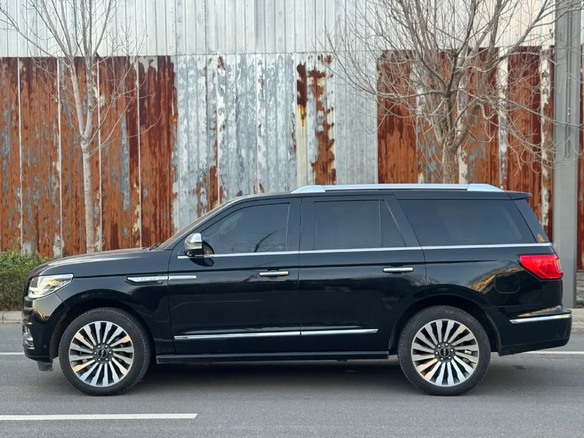 2018 Mercedes-Benz GLS Class 3.0T 333HP V6 9AT,autocango,china used car exporter,china ev exporter,chinese used car exporter,chinese used ev exporter