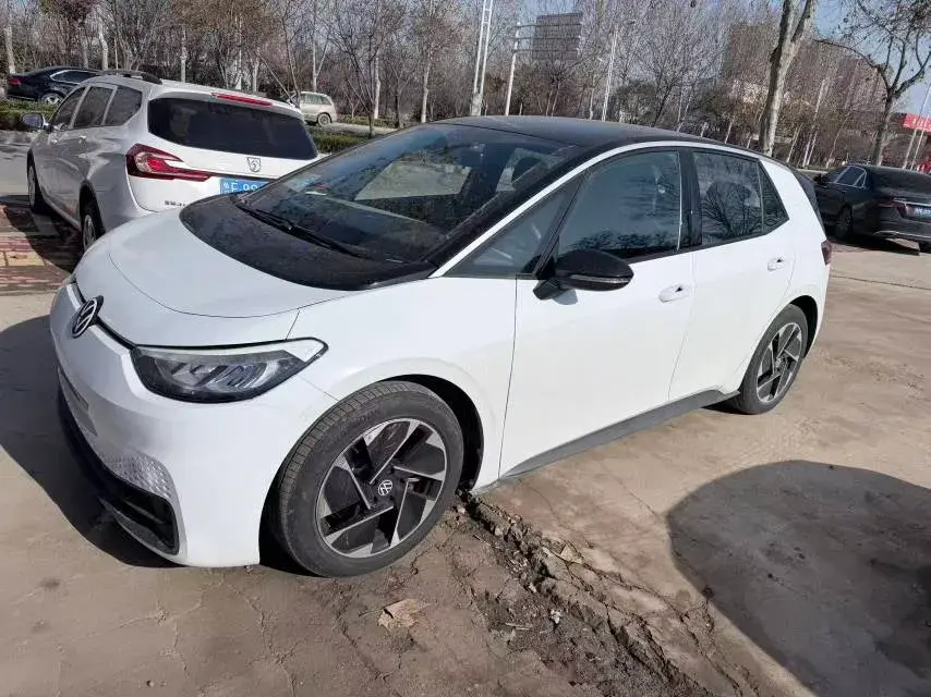 2024 Volkswagen ID.3 BEV 52.8KWH