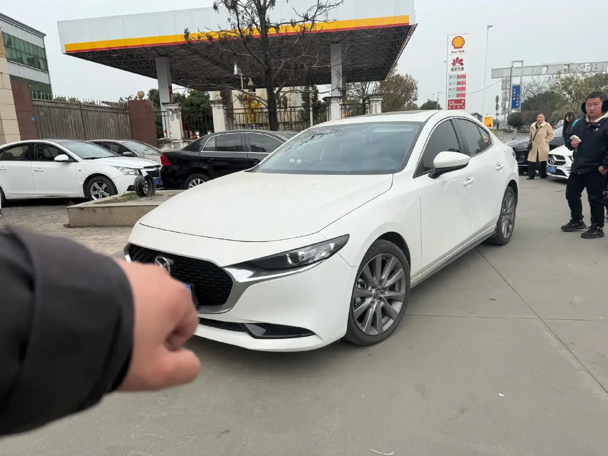 2023 Mazda 3 Axela 2.0L 158HP L4 6AT